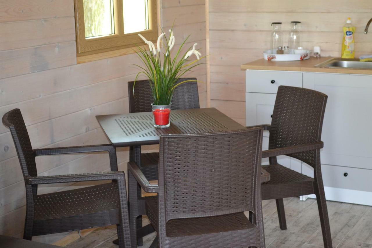 Camping Szczecinek Domy Wypoczynkowe Exterior foto
